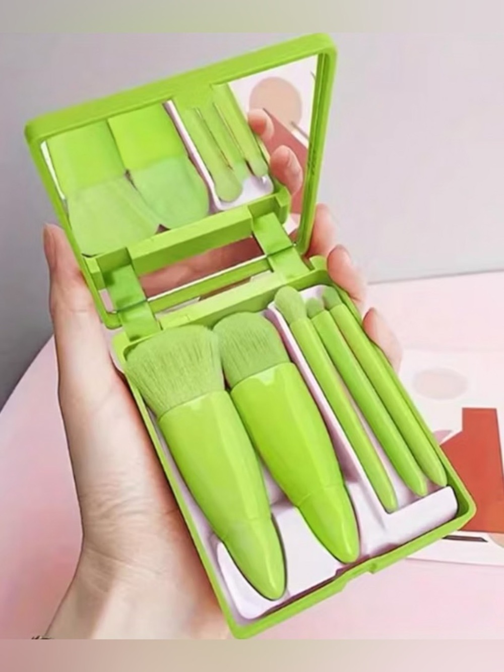 NWT No Label Green 5pc Makeup Brush Set with Mirror